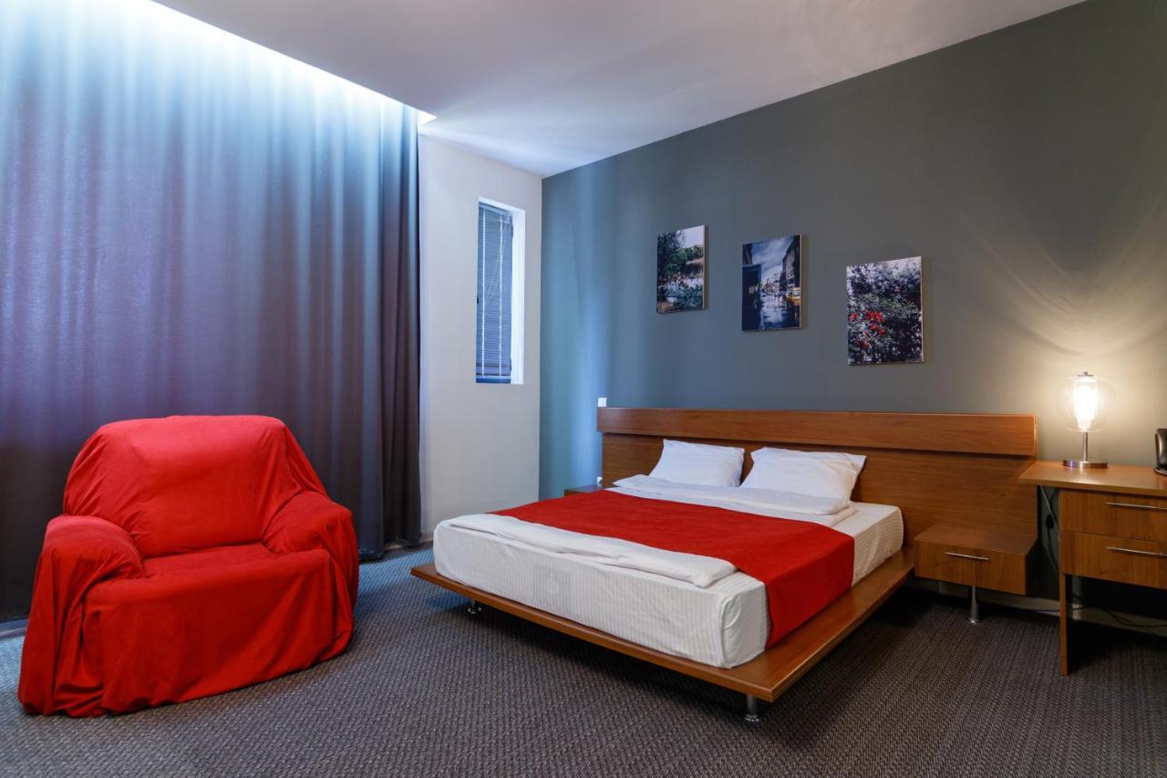 Moscow House Hotel Yerevan Exterior photo