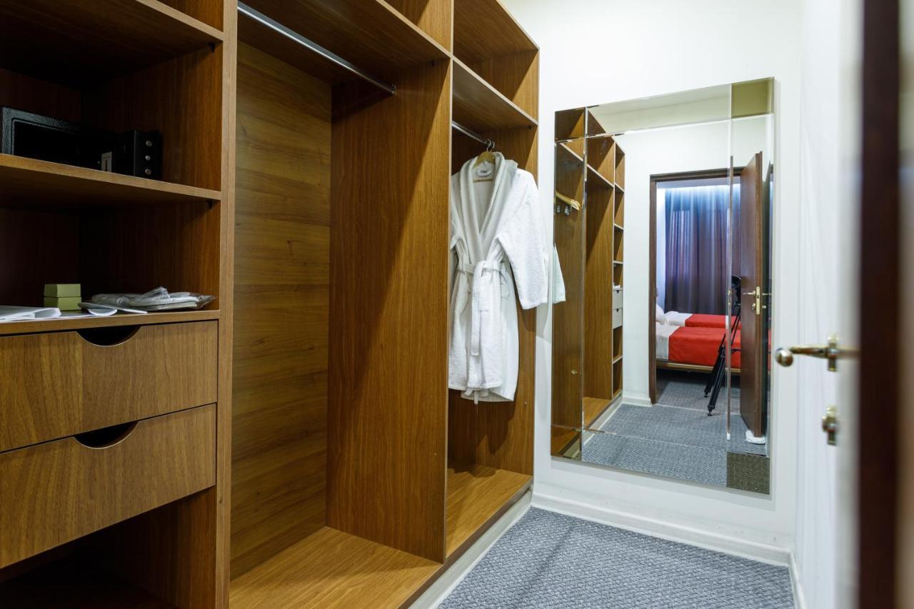Moscow House Hotel Yerevan Exterior photo