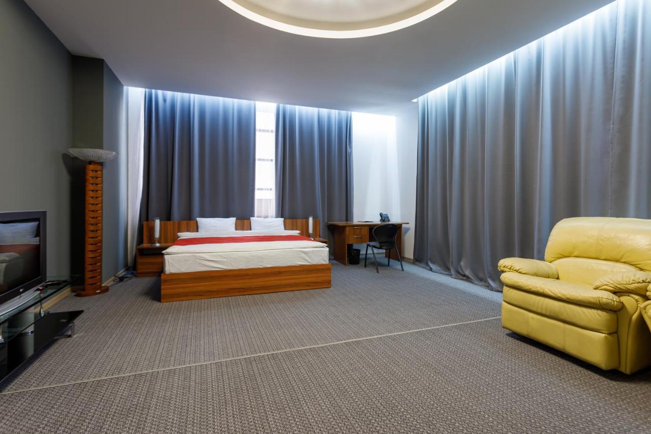 Moscow House Hotel Yerevan Exterior photo